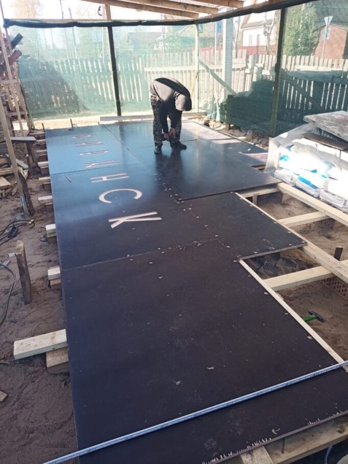 Стелу «Рыбинск» планируют отлить в белом бетоне с мраморной крошкой