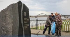 В Рыбинске прошел субботник у памятника жертвам радиационных катастроф