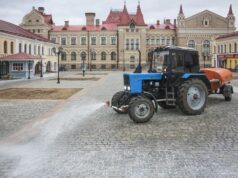 В Рыбинске помыли Красную площадь