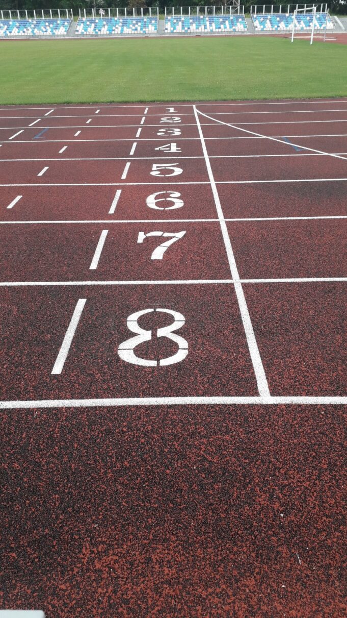 Более половины жителей Ярославской области регулярно занимаются спортом