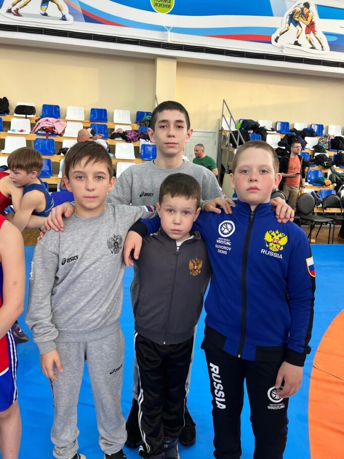 Юные рыбинские борцы отлично выступили на межрегиональном турнире
