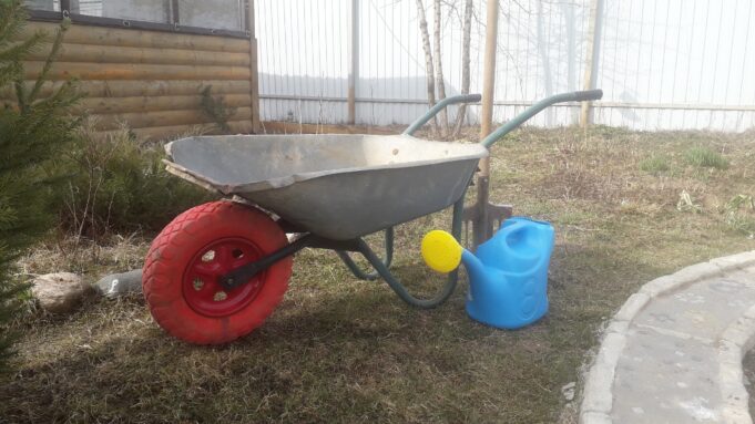 Субботники в разных районах Рыбинска проходят ежедневно. Рассказываем где