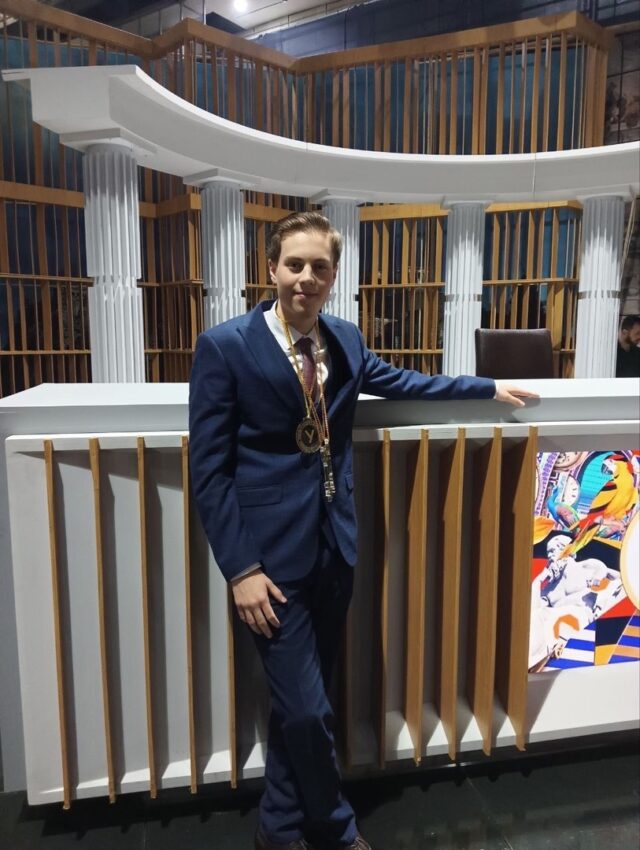 Ученик Николо-Кормской школы стал триумфатором всероссийской телевизионной гуманитарной олимпиады «Умницы и умники»