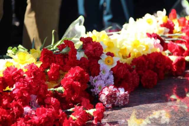 В Рыбинске памятники и мемориальные доски подготовят ко Дню Победы