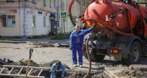 В Рыбинске на улице Чкалова идёт ремонт коммунальных сетей