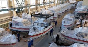 Завод «Вымпел» в Рыбинске отгружает катера для МЧС России