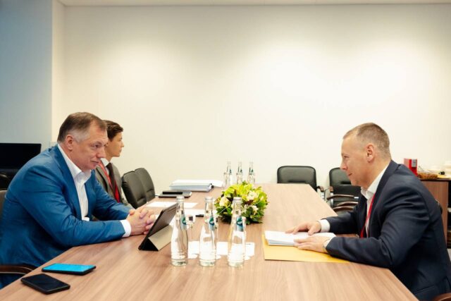 Губернатор Ярославской области встретился с зампредом правительства РФ на ПМЭФ-2024