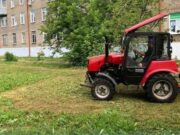 В Рыбинске активно занимаются покосом газонов