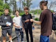 Студенты рыбинского вуза поддерживают выпускников, сдающих ЕГЭ