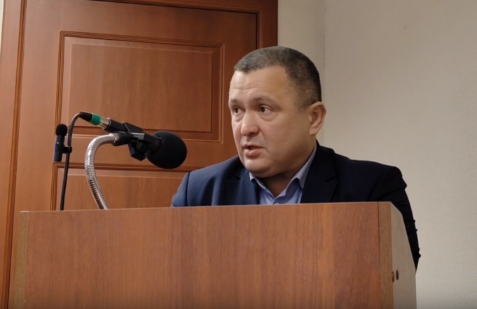 В Рыбинске по подозрению в получении взятки задержали директора департамента ЖКХ, транспорта и связи