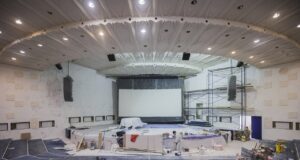В ОКЦ продолжается ремонт большого зала