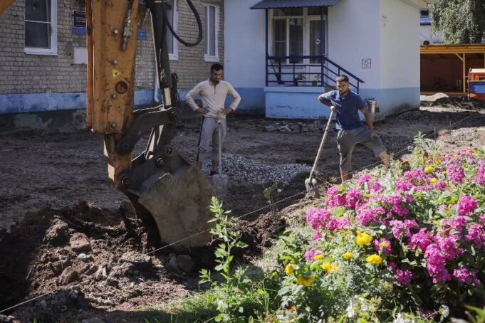 В Рыбинске ремонтируют территории детских садов