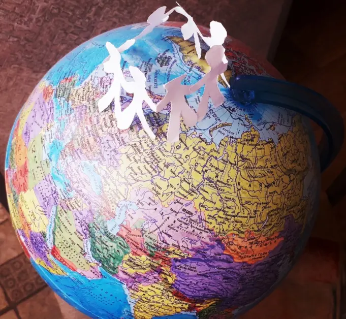 Многодетным малоимущим семьям Ярославской области помогут собрать детей в школу