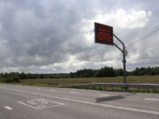 На автодороге от Углича до Ростова идет установка автоматического пункта весогабаритного контроля