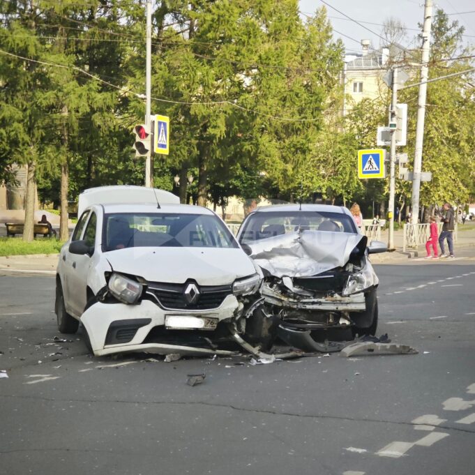 В Рыбинске за выходные произошло три ДТП с пострадавшими