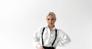 Помогать людям с любовью и заботой