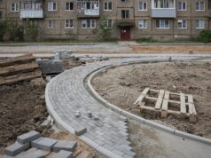 В Рыбинске ремонтируют двор на улице Бабушкина