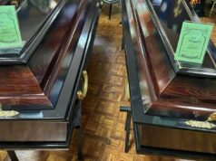 Судебные приставы в Рыбинске арестовали гробы у должника