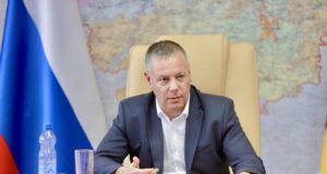 Михаил Евраев поддержал педагогов и родителей школы №42 Ярославля