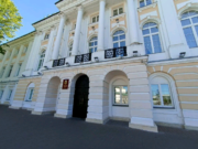 Реорганизацию школ и детских садов обсудят на депутатском уровне