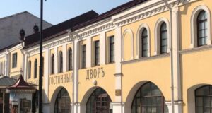 Ход реставрации Мучного гостиного двора в Рыбинске проверили областные надзорные органы