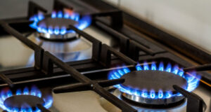 Ярославские газовики напоминают о необходимости регулярной проверки тяги в вентиляционных каналах и дымоходах