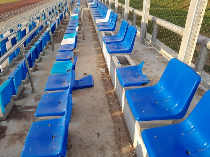 На стадионе «Сатурн» первые потери