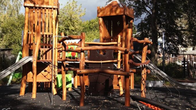 В Данилове благоустройство детского парка продолжат и в следующем году