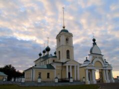 В Коприно в восстановленном храме прошла первая за последние годы служба