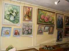 В мемориальном музее академика А.А. Ухтомского открылась выставка «Счастье в подарок»