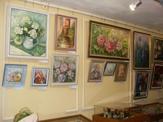 В мемориальном музее академика А.А. Ухтомского открылась выставка «Счастье в подарок»