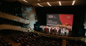 Педагоги из Рыбинска получили губернаторские награды и премии.