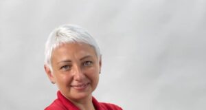 Парикмахер из Рыбинска Лада Сизова завоевала серебро на профессиональном чемпионате мира в Париже