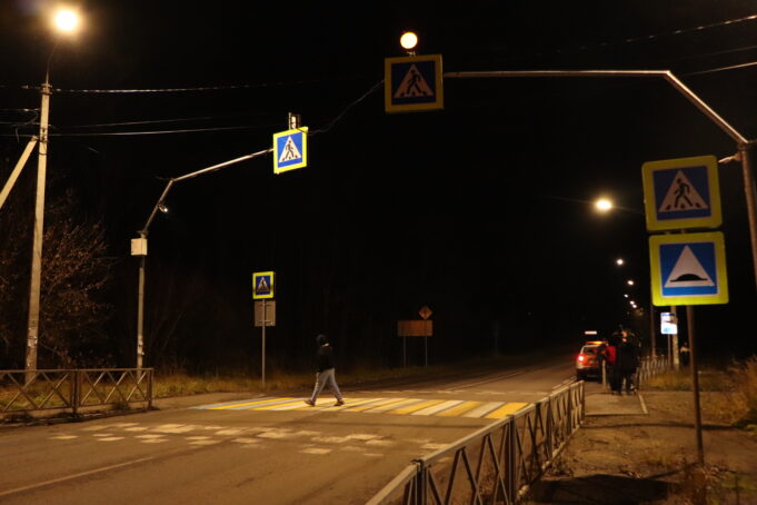 В Ярославской области обустраивают новые проекционные пешеходные переходы