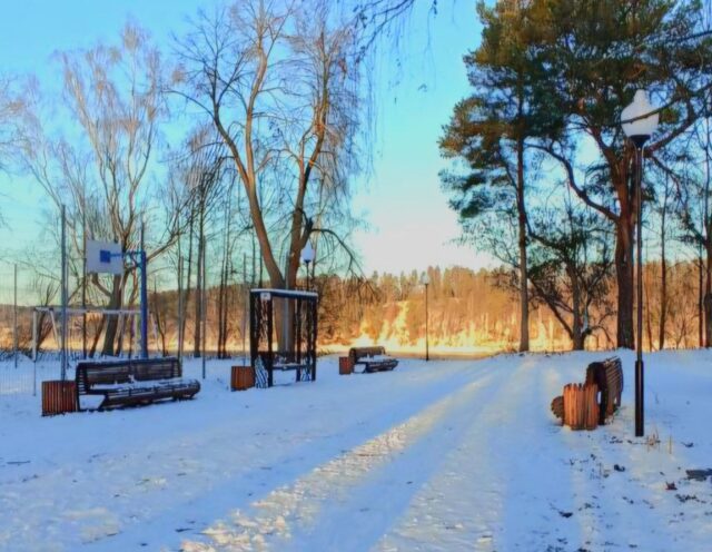 Площадь в поселке Песочное Рыбинского района благоустроена благодаря нацпроекту