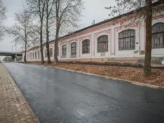 В Рыбинске завершают ремонт дороги к речному училищу