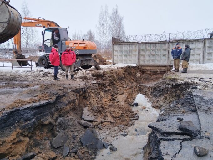 «Рыбинская генерация» повредила водопровод в Переборах