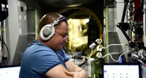 7 часов 17 минут провел в открытом космосе рыбинский космонавт