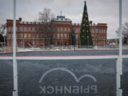 Каток на площади Дерунова откроют в день НаШествия Дедов Морозов