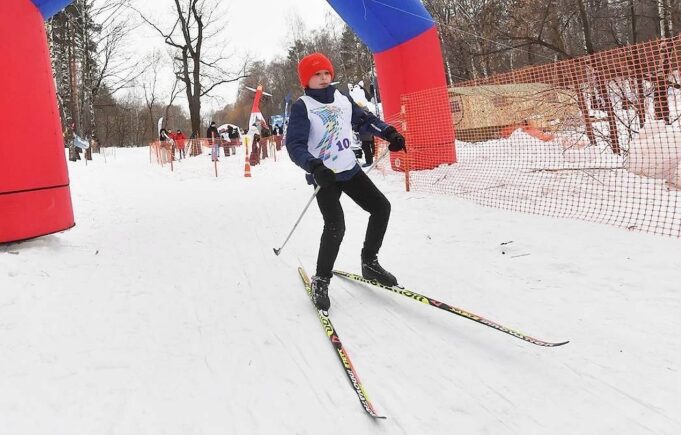 Юный рыбинский лыжник стал лучшим в гонке «Золотое кольцо России»
