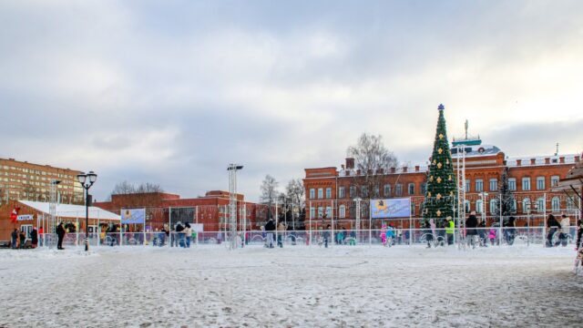 Накануне Дня защитника Отечества на площади Дерунова пройдет видеоакция