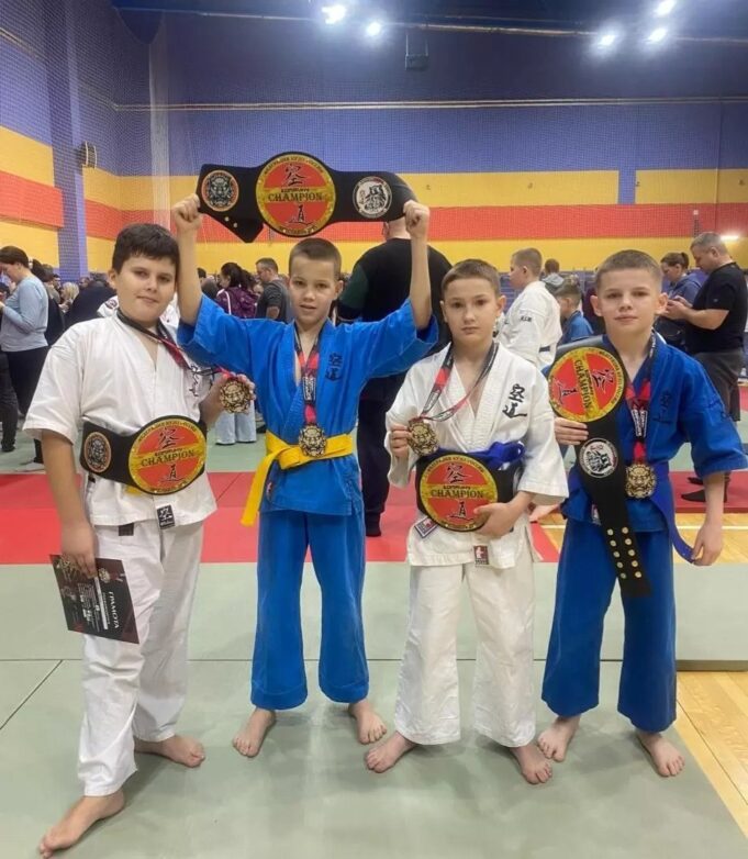 Юные рыбинцы привезли россыпь медалей межрегионального турнира по кудо «Комаину»