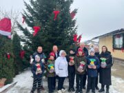 Семью Румянцевых наградили за новогоднее украшение своего дома