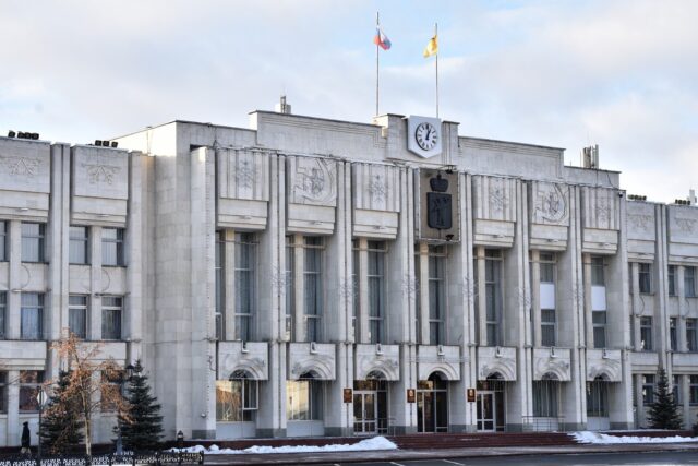 Михаил Евраев подписал указ о выплатах к 80-й годовщине Победы