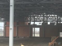 Строительство ледового корта в Рыбинске завершат к концу года