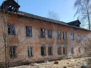 В Тихменево люди вынуждены жить в аварийных домах