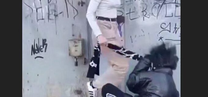 В Рыбинске подростки избили сверстника