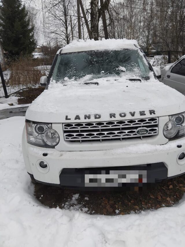 Три внедорожника конфисковали у водителей, севших за руль подшофе