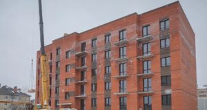 Строительство дома на Корнева близится к завершению