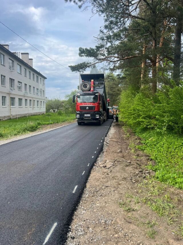 В Рыбинском районе продолжают капитальный ремонт участков дорог
